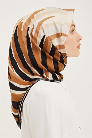 Armine Sura İpek Eşarp 23Ya8919 01