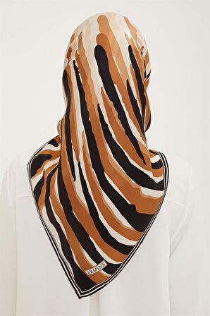 Armine Sura İpek Eşarp 23Ya8919 01