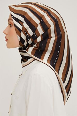 Armine Sura İpek Eşarp 23Ya8943 52