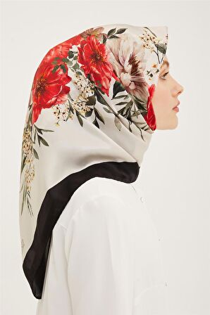Armine Sura İpek Eşarp 23Ya8952 02