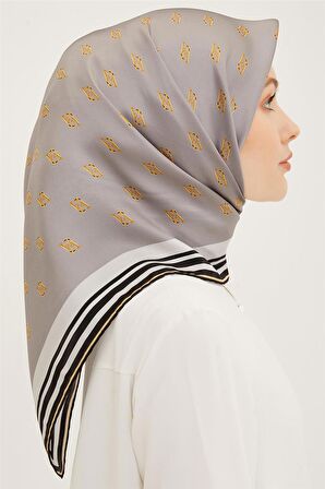 Armine Sura İpek Eşarp 23Ya8959 03