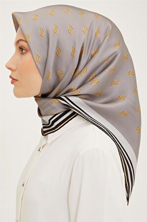 Armine Sura İpek Eşarp 23Ya8959 03