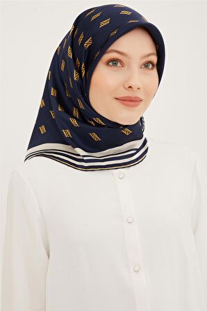 Armine Sura İpek Eşarp 23Ya8959 05