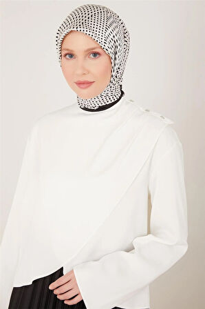 Omzu Taş Düğme Detaylı Bluz-Beyaz | 42