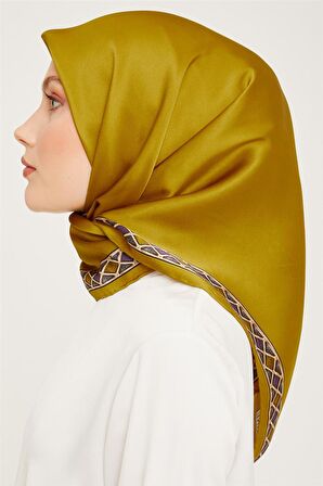 Armine Sura İpek Eşarp 23Ka9057 31