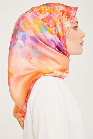 Armine Sura İpek Eşarp 23Ka9043 01