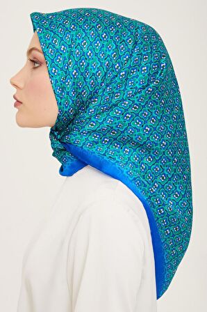 Armine Saks Mavisi Mini Çiçek  Desen Tivil İpek Eşarp 9134-53