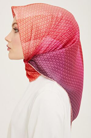 Armine Mercan-Mor Geçişli Monogram Desen Sura İpek Eşarp 9104-52