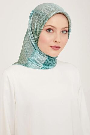 Armine Soft Yeşil Geçişli Monogram Desen Sura İpek Eşarp 9104-84