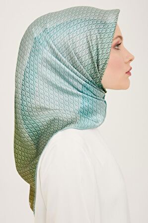 Armine Soft Yeşil Geçişli Monogram Desen Sura İpek Eşarp 9104-84