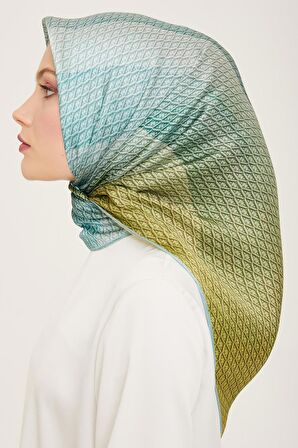 Armine Soft Yeşil Geçişli Monogram Desen Sura İpek Eşarp 9104-84