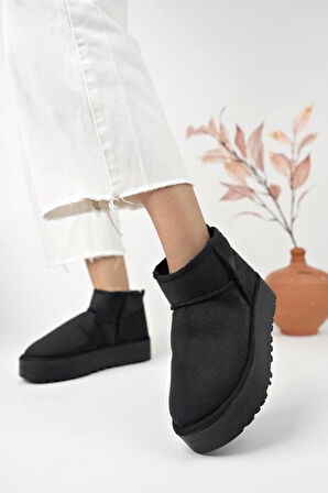 Kadın Kalın Tabanlı İçi Kürklü Bilekte Kısa Bot UG04