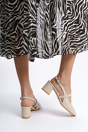 Kadın Arkası Açık Kemer Toka Detaylı Rahat 5 cm Klasik Topuklu Ayakkabı DRK020