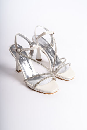 Kadın Klasik 7cm Topuklu Ayakkabı 2030