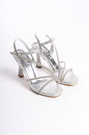 Kadın Klasik 7cm Topuklu Ayakkabı 2030