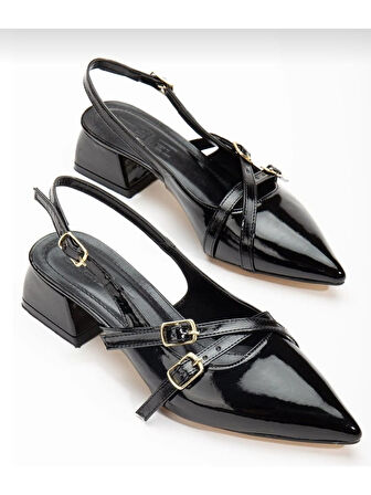 Kadın Sivri Burun Kemerli Rahat Klasik Kısa Topuklu Ayakkabı ZR06