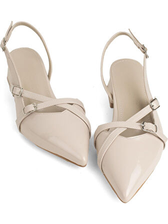 Kadın Sivri Burun Kemerli Rahat Klasik Kısa Topuklu Ayakkabı ZR06