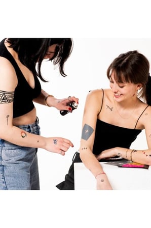 One Spray Tattoo Doğal Dövme Spreyi Siyah 50 ml