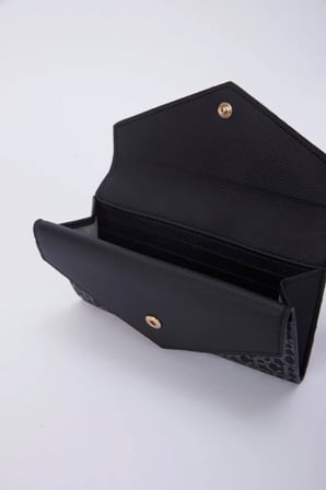 Küçük Alfabe Siyah Kadın Portföy & Clutch Çanta 06PO23K1419
