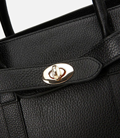 Kadın Deri Siyah Kilit Detaylı Omuz Çantası