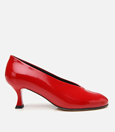 Kadın Rugan Deri Kırmızı İnce Topuklu Ayakkabı