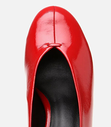 Kadın Rugan Deri Kırmızı İnce Topuklu Ayakkabı