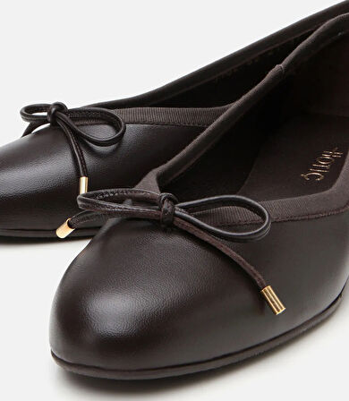 Kadın Deri Kahve Topuk Detaylı Babet