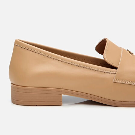 Kadın Deri Bej Logo Detaylı Loafer