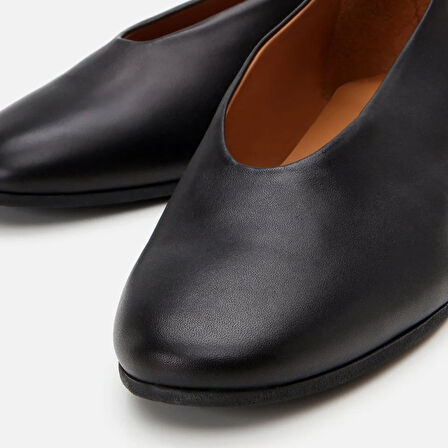 Hakiki Deri Siyah Kadın Babet