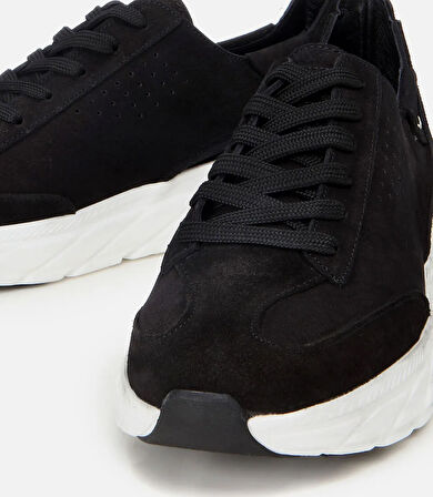 Erkek Nubuk Deri Siyah Ultra Hafif Tabanlı Spor Ayakkabı