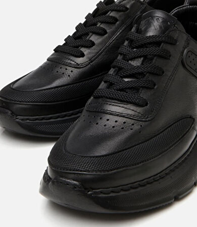 Erkek Deri Siyah Ultra Hafif Tabanlı Spor Ayakkabı