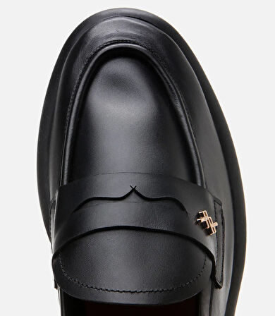Kadın Deri Siyah Esnek Tabanlı Klasik Loafer