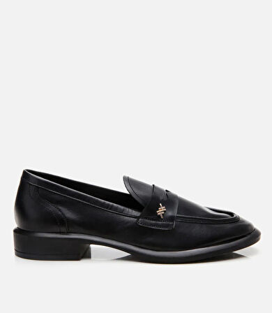 Kadın Deri Siyah Esnek Tabanlı Klasik Loafer