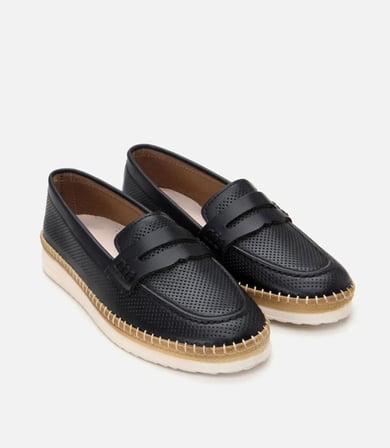 Kadın Siyah Delikli Günlük Loafer