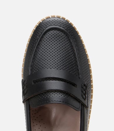 Kadın Siyah Delikli Günlük Loafer