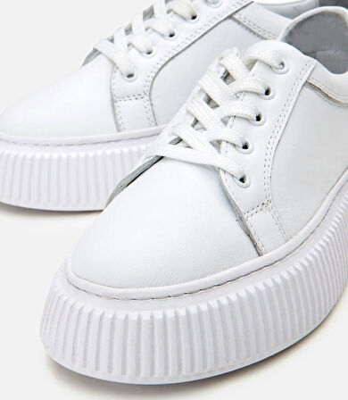 Kadın Deri Beyaz Kalın Tabanlı Spor Ayakkabı