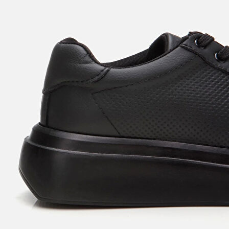 Kadın Siyah Yüksek Tabanlı Spor Ayakkabı