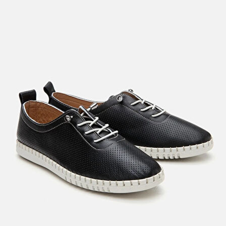 Kadın Deri Siyah Düz Ayakkabı