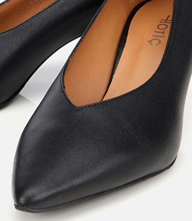 Kadın Deri Siyah İnce Topuklu Stiletto