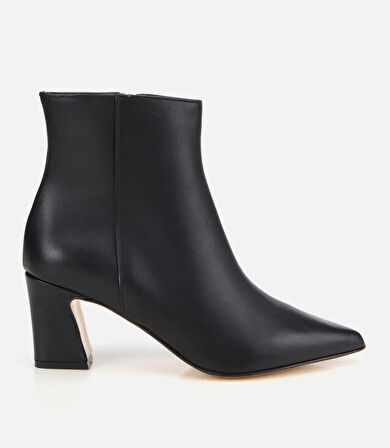 Kadın Deri Siyah Sivri Burunlu Bilekte Topuklu Bot
