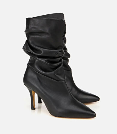 Kadın Deri Siyah Büzgülü Sivri Burunlu İnce Topuklu Bot
