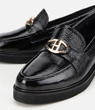 Kadın Rugan Deri Siyah Tokalı Klasik Loafer