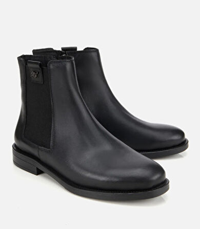 Kadın Deri Siyah Lastik Detaylı Bilekte Düz Bot