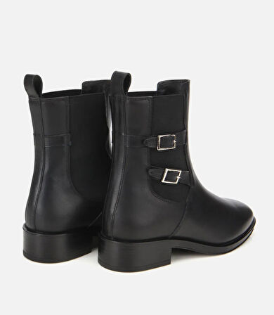 Kadın Deri Siyah Tokalı Lastik Detaylı Düz Bot
