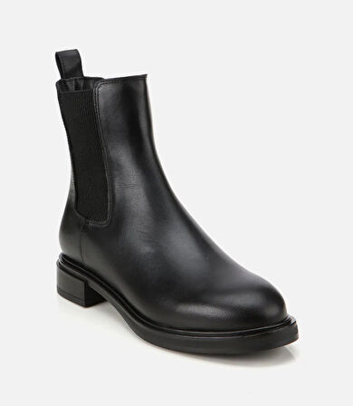 Kadın Deri Siyah Lastik Detaylı Düz Bot