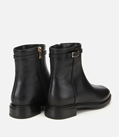 Kadın Deri Siyah Tokalı Düz Bot