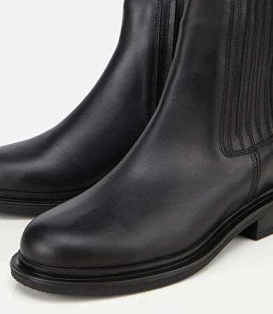 Kadın Deri Siyah Lastik Detaylı Bilekte Düz Bot