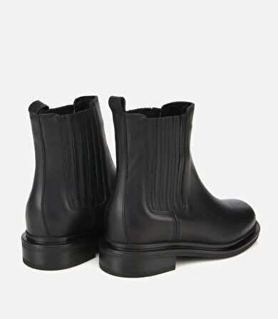 Kadın Deri Siyah Lastik Detaylı Bilekte Düz Bot