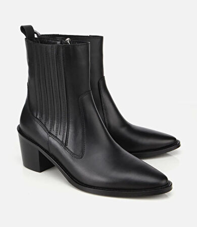 Kadın Deri Siyah Lastik Detaylı Fermuarlı Kovboy Düz Bot