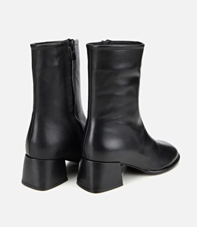 Kadın Deri Siyah Bilekte Topuklu Bot